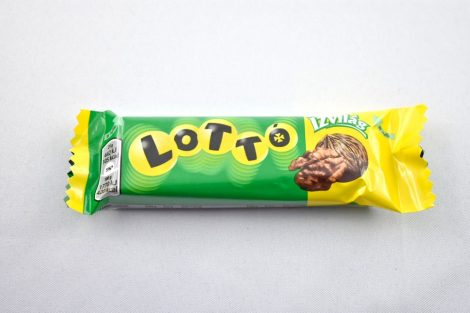 Schokoladenriegel "Lotto", mit Walnussgeschmack, 25 gr
